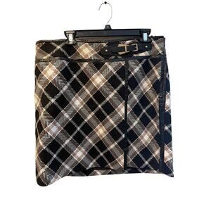 ⭐️ Women’s White House Black Market Wool Blend Plaid Skirt Size 14 Preppy NWT!